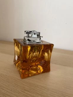 Briquet De Table Design En Verre -Fournitures Pour Fumeurs 0161ef6b a93a 4b14 9c56 43ab5d131e7c