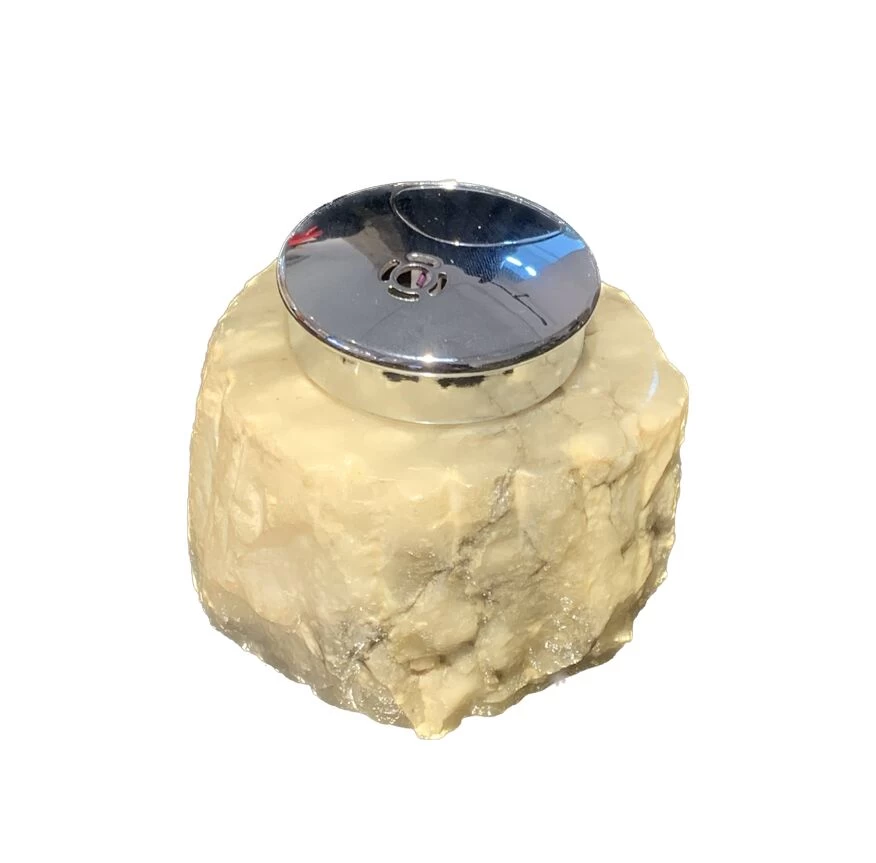 Briquet De Table Vintage En Pierre 4 Briquet De Table Vintage En Pierre – Image 2