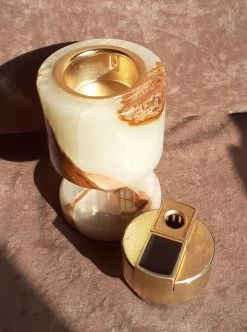 Briquet De Table En Marbre Et Laiton -Fournitures Pour Fumeurs 0f8b0499 0160 4693 a832 f5e0dfb6c910