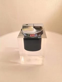 Briquet En Plexiglas Design Ronson Années 60 - 70 -Fournitures Pour Fumeurs 10023e41 6680 42a2 b825 9ce2fe5ceaf2