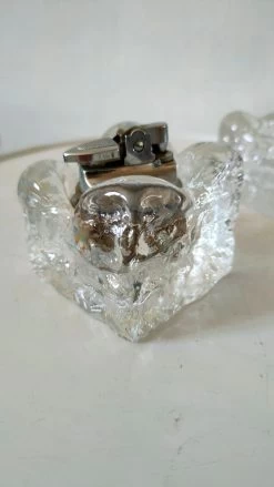 Briquet Et Cendrier En Verre Givré Kalmar Design Années 70 -Fournitures Pour Fumeurs 1d32cc64 fe24 4070 a0d2 a577f39b450b