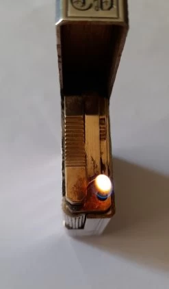 Briquet St Dupont Argent Massif Années 60 -Fournitures Pour Fumeurs 1d3cd6b2 d38c 4f2a a01c 69d6f826a4ca