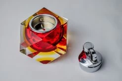 Briquet Sommerso Rouge Et Jaune Par Seguso, Verre Facetté, Murano, Italie, 1970 16 Briquet Sommerso Rouge Et Jaune Par Seguso, Verre Facetté, Murano, Italie, 1970 -Fournitures Pour Fumeurs 33676027 9d01 4671 982a 2fbb764140aa