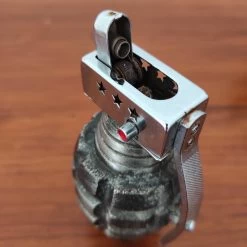 Briquet De Table Vintage En Métal Forme Grenade Marque Pgl Fabrication Japonaise -Fournitures Pour Fumeurs 3d4315a9 587d 48f2 9e2c 3e42e4cb09c8