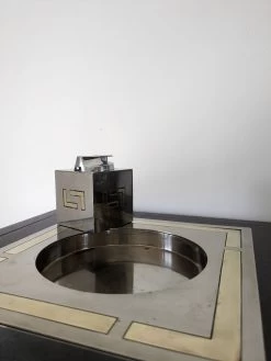 Nécessaires De Fumeur Cendrier Et Briquet De Table Design Moderniste -Fournitures Pour Fumeurs 411d9e8d b63f 4d1c bc1b b065b0e5e34d