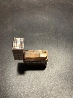 Briquet De Dame à Gaz Dupont Hermès -Fournitures Pour Fumeurs 45f15d52 65ea 44dd a684 f4b983ee2b85