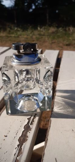 Briquet De Table En Cristal -Fournitures Pour Fumeurs 53ea2622 919e 4256 a217 97d696bb5fc3