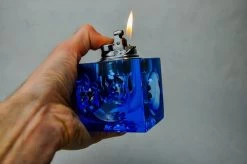 Briquet Loupe Par Antonio Imperatore, Verre De Murano Bleu, Italie, 1970 -Fournitures Pour Fumeurs 87eb6309 9930 45a2 8ae7 55b05adf902e