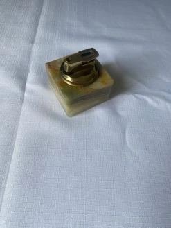 Briquet Onyx Véritable -Fournitures Pour Fumeurs a4076640 ab17 4ebd 921a 5751ab431868