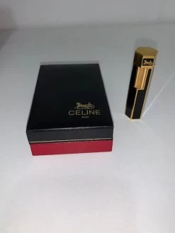 Briquet CELINE Avec Sa Boîte D'origine 16 Briquet CELINE Avec Sa Boîte D'origine -Fournitures Pour Fumeurs a53f2f50 d5bf 4897 8a85 94dfcaf5d9bb