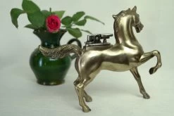 Briquet De Table Vintage Cheval En Métal Argenté -Fournitures Pour Fumeurs aab49cda fd9b 48b2 acb3 06638f67fc99