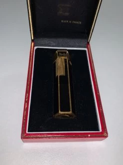 Briquet CELINE Avec Sa Boîte D'origine 18 Briquet CELINE Avec Sa Boîte D'origine -Fournitures Pour Fumeurs bd91ffe4 10b3 4561 ac43 3c017e63dbdf