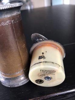 Briquet Ancien Ronson -Fournitures Pour Fumeurs beaddbbc f3d8 4864 b518 47cc94337ea2