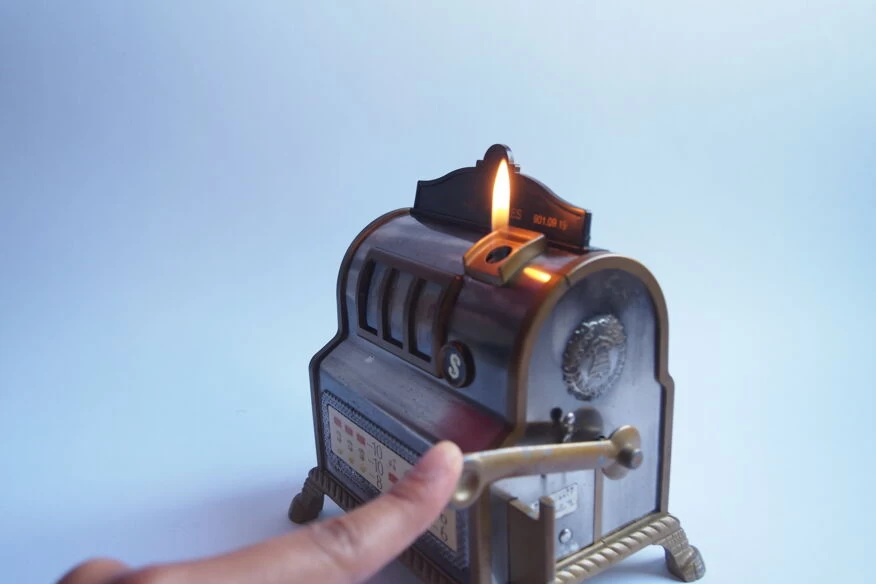 Briquet- Machine à Sous Waco Japan 4 Briquet- Machine à Sous Waco Japan – Image 2