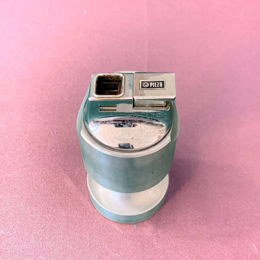 Briquet Vintage Space Age, 1970 4 Briquet Vintage Space Age, 1970 – Image 2
