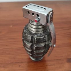 Briquet De Table Vintage En Métal Forme Grenade Marque Pgl Fabrication Japonaise -Fournitures Pour Fumeurs d4302850 f8e7 4e1b 999f d17994853431