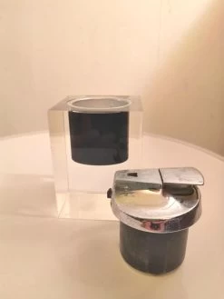 Briquet En Plexiglas Design Ronson Années 60 - 70 -Fournitures Pour Fumeurs ddc0325c 4b67 488c 8c49 659bd169f55f