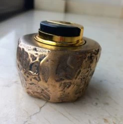 Briquet Brutaliste En Bronze De Table -Fournitures Pour Fumeurs e345088b 0ea3 4521 b9f4 0abe139af9ce