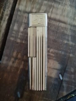 Briquet Collection Dupont Plaque Or -Fournitures Pour Fumeurs eb10fa21 35da 48e8 b708 d0ccc18fa6a6